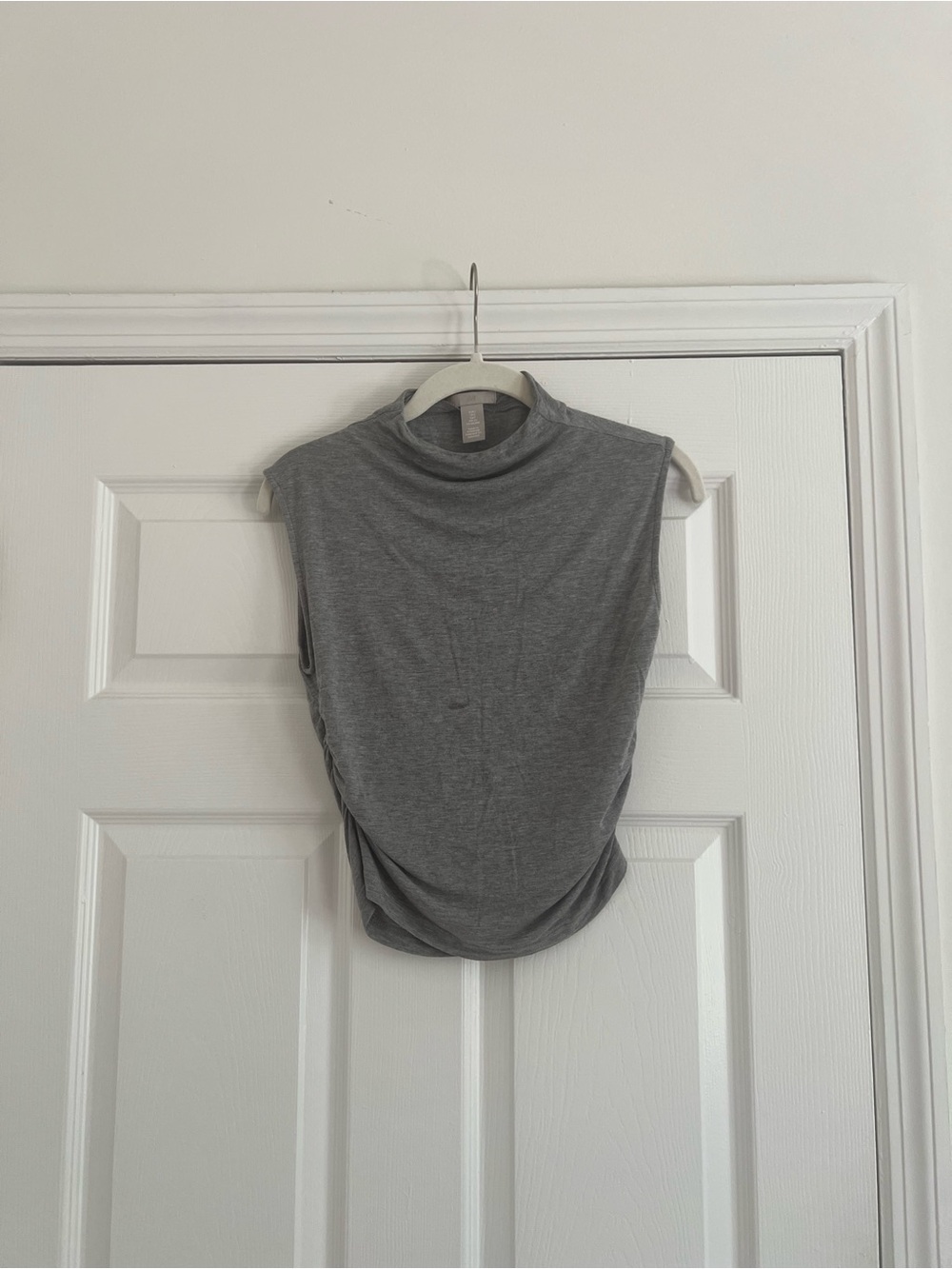 H&M Heather Gray Sleeveless Mock Neck Tank